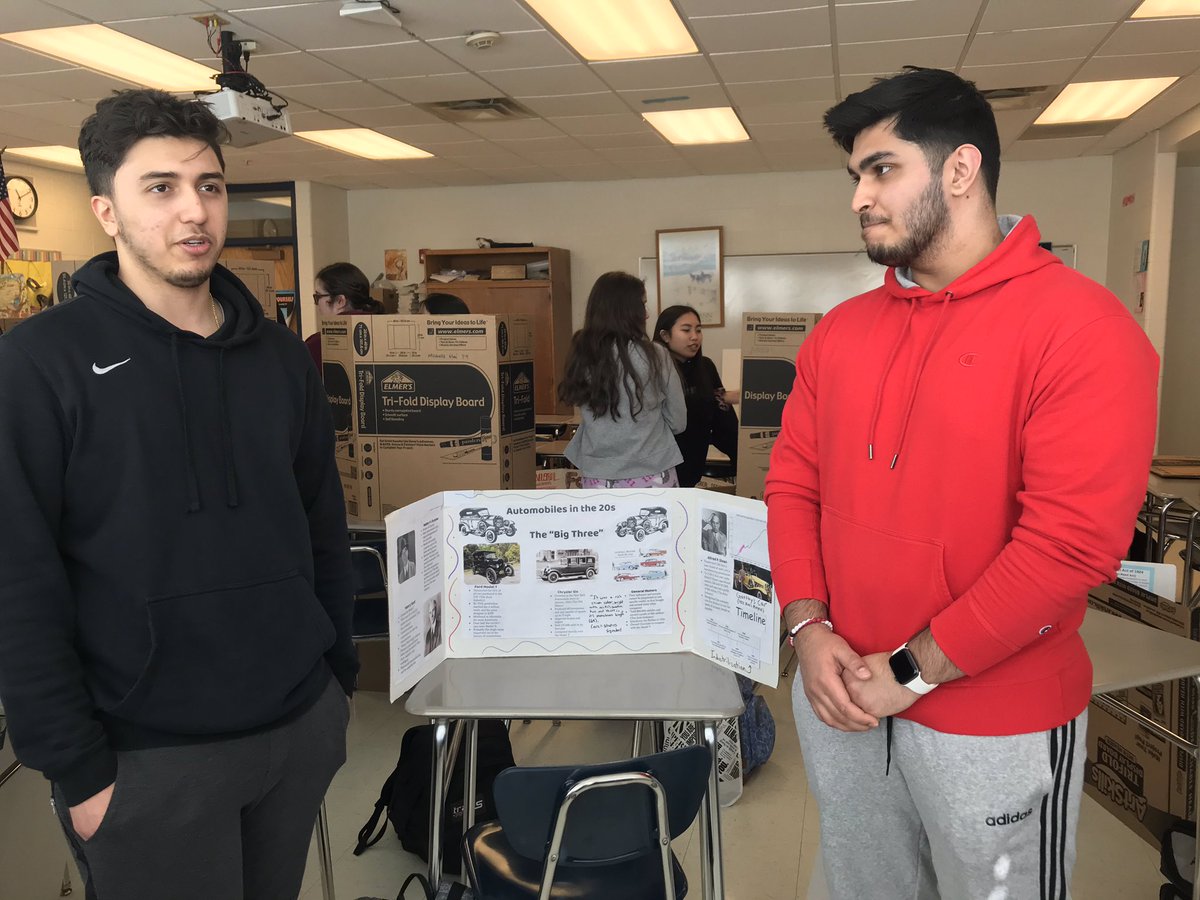 Mrs. Graham’s ALC Honors’ classes created theme posters straight from The Great Gatsby; costume design, buildings, food, gangsters. #greatgatsby