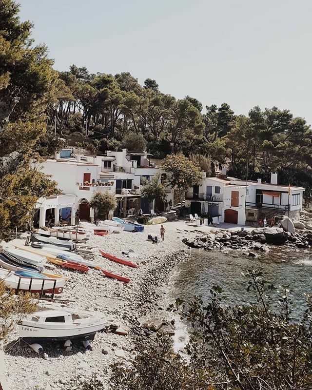 L’#InstantDestaCat que hem seleccionat avui és aquesta imatge de <a href="/amordiscos_/">AmorDiscos</a>. Moltes gràcies, Vanessa, per les teves fotos i per compartir-les amb nosaltres!
💜❤️💛💚💙 👉🏻Recordeu: si voleu ser mencionats, seguiu-nos i etiqueteu amb #igerscatalonia i #i… ift.tt/2uUOwaH