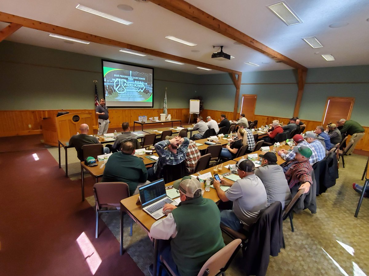 AgriKingInc's tweet photo. Early March means another edition of our annual Progressive Dairy Forum, where farms from across the country are invited to our headquarters to discuss some of the most pressing topics facing the dairy industry and get a behind the scenes tour of our facilities.

#KeyToProfit https://t.co/3ZdAb21qGj
