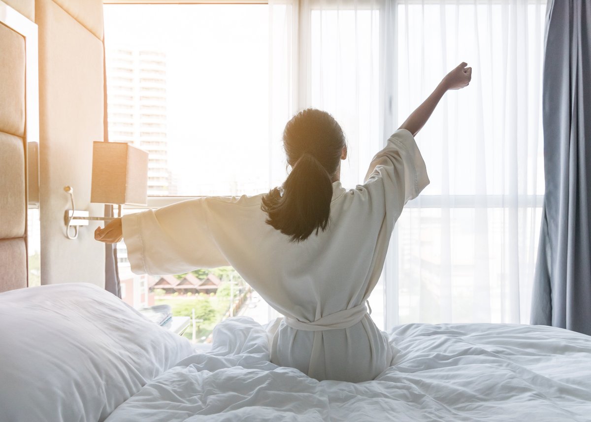 OscilloUSA's tweet photo. Problem: Travel disrupts sleep patterns. Solution: Try to get a full night’s sleep—8-9 hours—to keep your body’s natural defenses at optimum levels. ~ @KenRedcrossMD https://t.co/oV1p9bGCpo #TravelHacks #FluTips https://t.co/dNb6m2Hnli