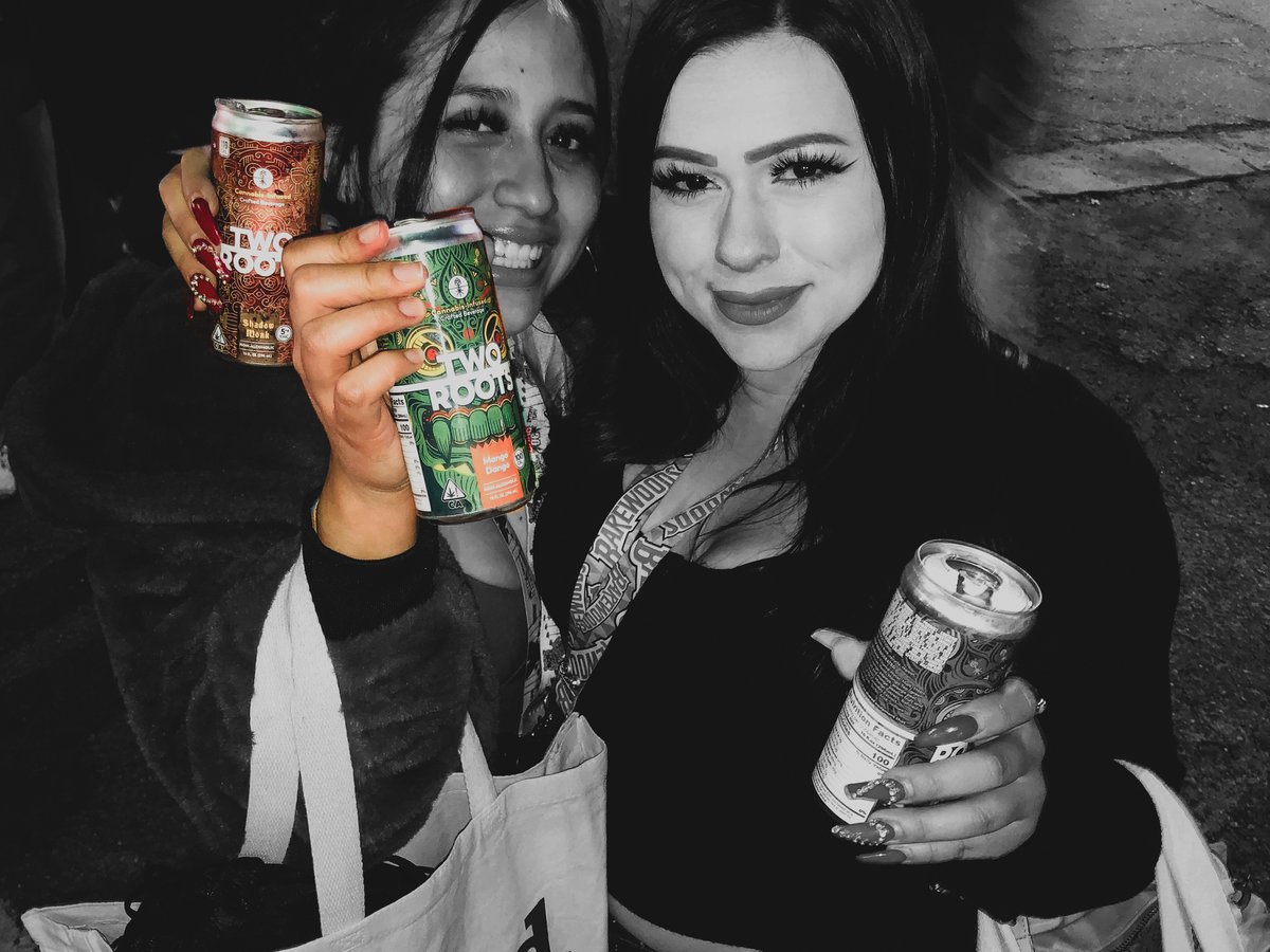 tworootsbrewing's tweet photo. Made some great memories and new friends at #hazy_la x #geniusca Skate Jam... such a dope event! 🛹🍺⁠⠀| #tworootscannabis #cannabisla #cannabisevents #cannabiscommunity #cannabisculture #drinktworoots https://t.co/xwZHkiFYu4
