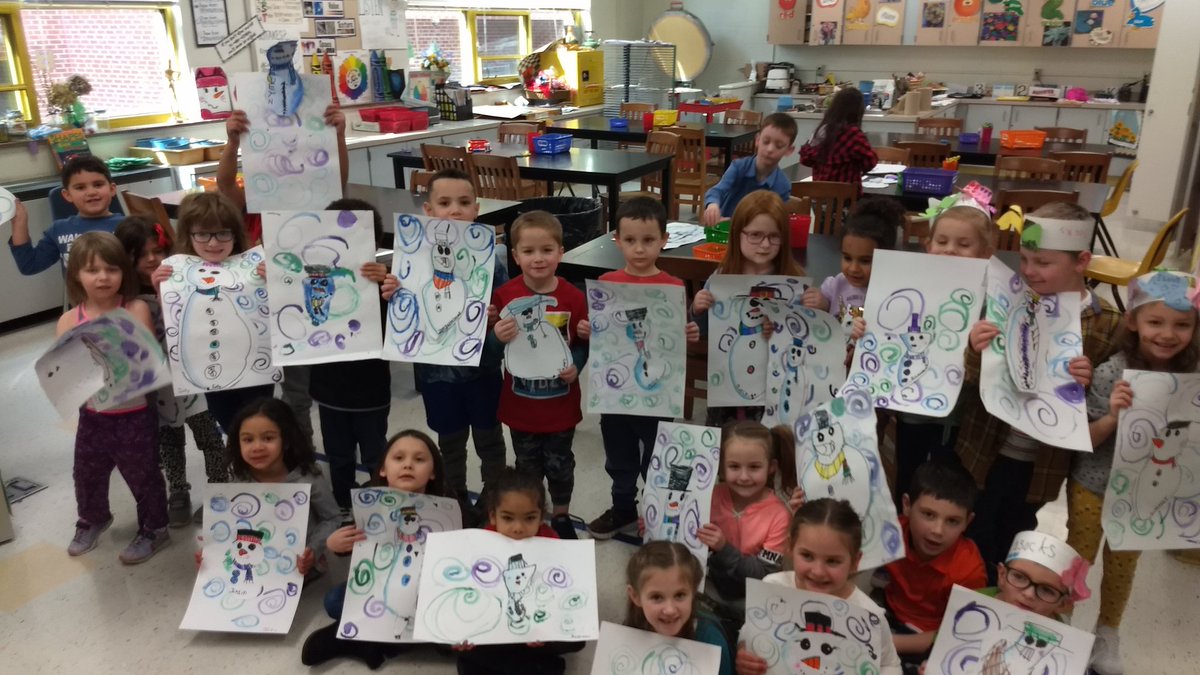 MrsDongilli's tweet photo. Almost springtime here and we finally finished our cool colored snowman portraits in Kindergarten Art class. @RinggoldSouth @MrsSnyder212 @MrsDongilli https://t.co/I38Etu49qh