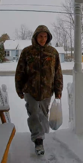 OPP_CR's tweet photo. Do you recognize this #PorchPirate? The suspect is responsible for a #PackageTheft from a residence in Alliston last Friday. Homeowner came home to find online purchase was stolen. Please call #NottyOPP at 1-888-310-1122 or Crime Stoppers if you have information ^kv https://t.co/Wxqafk5uv0