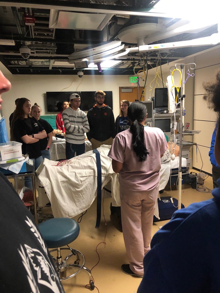 KSportsscience's tweet photo. We were able to visit the Hyperbaric Chamber, Trauma Resuscitation Unit and Neuro Trauma ICU. Our students also received their Stop the Bleed certification! 
@shocktrauma @BPowell_BCPS @BCPS_Magnet @TheBluebirdEye #STCPreventionMatters https://t.co/rSsyDZiMBW