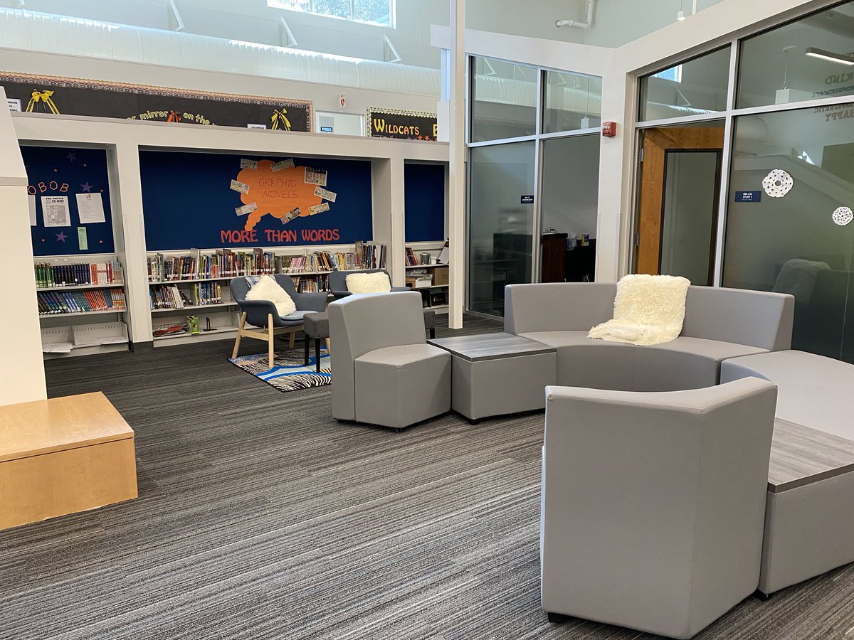 LightCarrie's tweet photo. Loving the great and inviting @WestridgeElem library space! @LOSD_Proud #schoollibraries https://t.co/UuhwnLNT0x