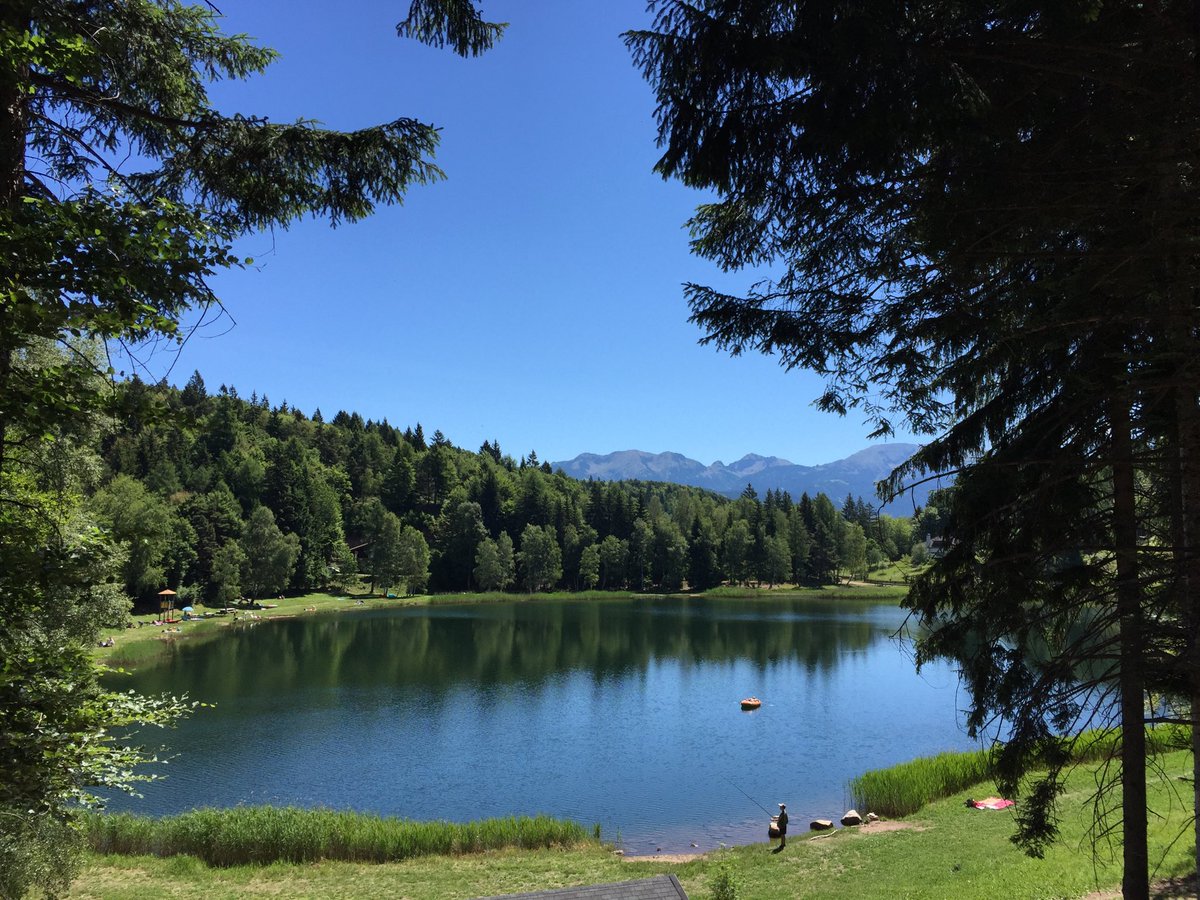 HappyRanchCembr's tweet photo. #labellezzaecontagiosa #lagosanto #valledicembra #Trentino ⁦@triomedusa⁩ https://t.co/CoVgrnku4M