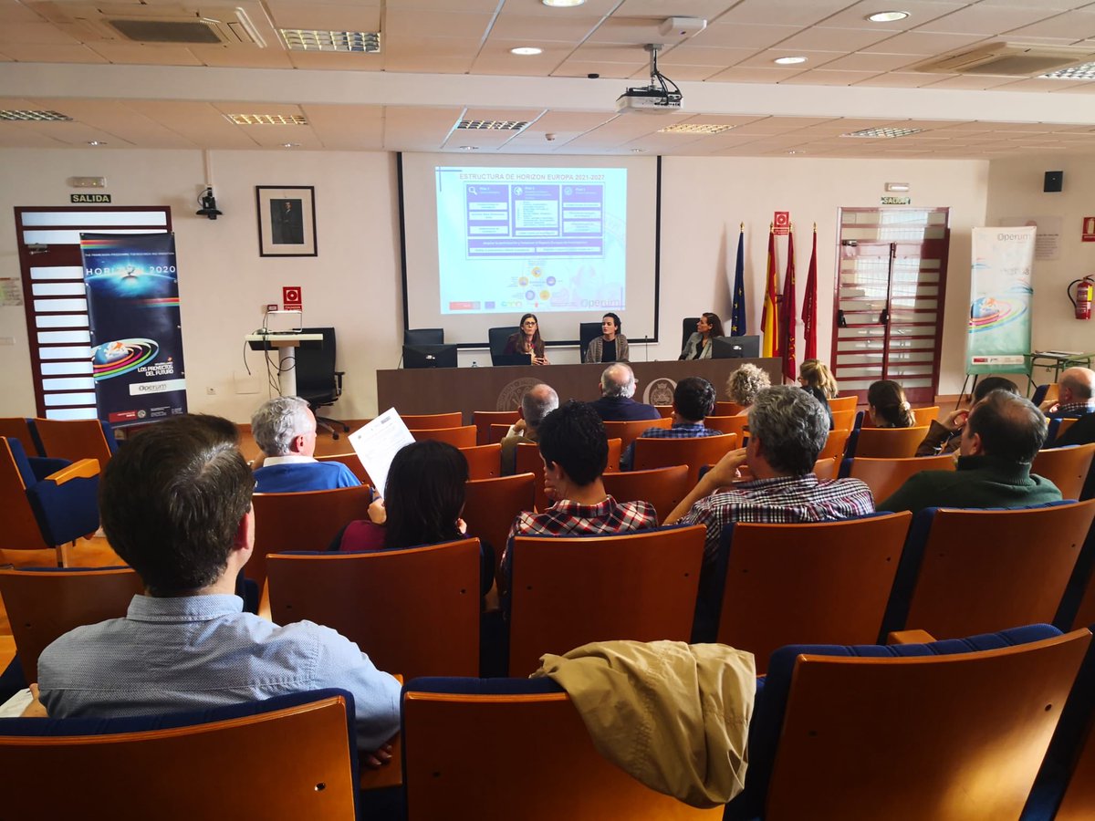 SenenaCorbalan's tweet photo. Desde la @UMU ya estamos trabajando en la preparación del programa #HorizonteEuropa, 2021 está cerca...@EuroVertiC @regiondemurcia #FEDER #Unamaneradehacereuropa #OPERUM https://t.co/5xWsqa9R7P