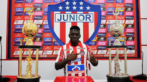 VBarCaracol's tweet photo. #ElVBARCaracol

⚽️🇨🇴Edwuin Cetré estuvo cerca de ser traspasado al fútbol mexicano en el último periodo de fichajes

➡️El jugador decidió quedarse en el Junior 

📸 @JuniorClubSA https://t.co/rl6b7lILlT