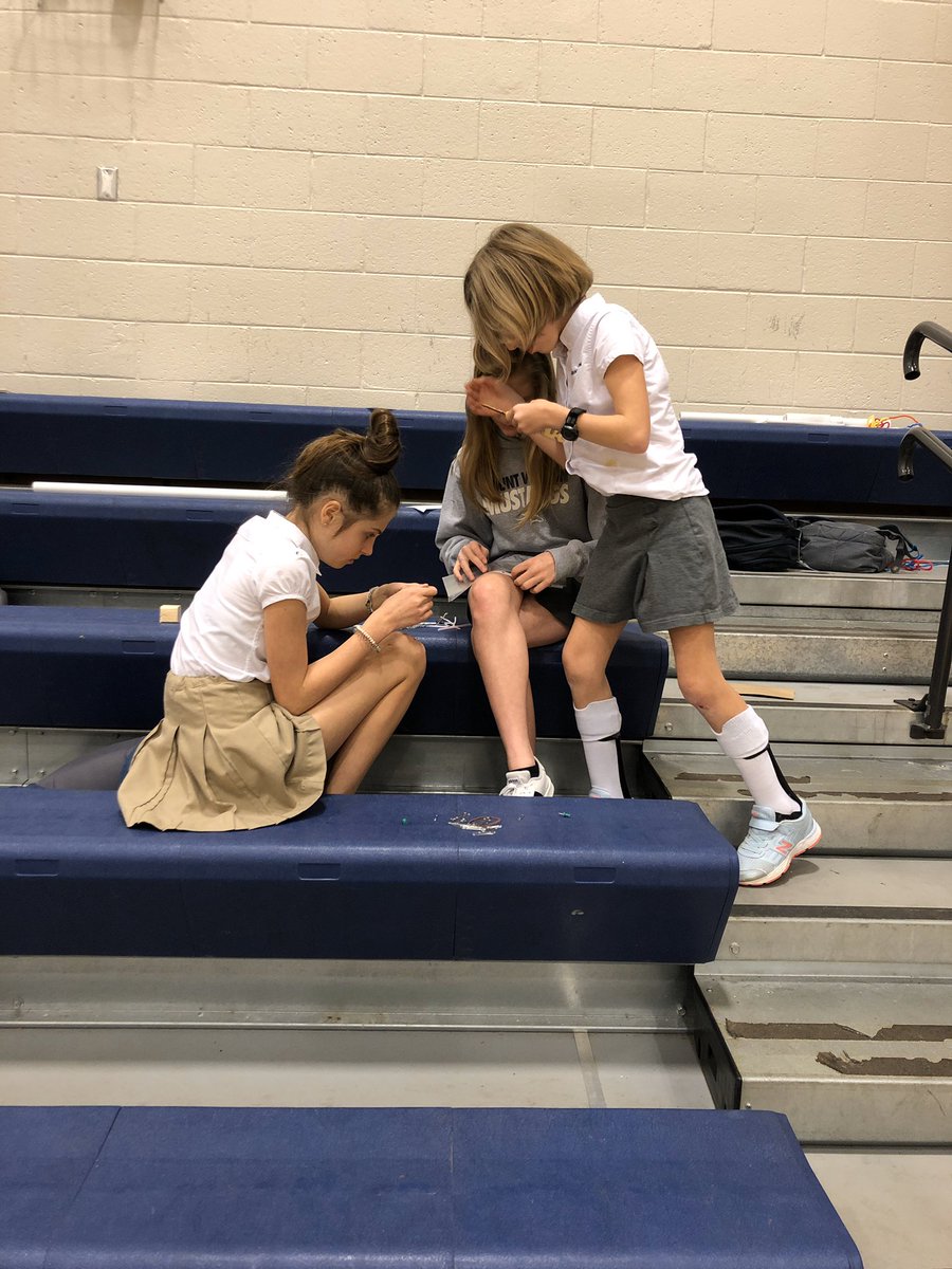 cte803's tweet photo. Grade 6 design challenge #mvmiddle https://t.co/dKZfW8uU1J