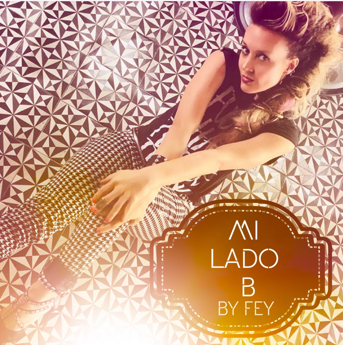 officialfey's tweet photo. ¿Quieres conocer mi Lado B? 🖤🎼🎧... #music @SpotifyMexico @latin_playlist 
▶️ https://t.co/mP18p0Am4L https://t.co/YHfZPZdGOA