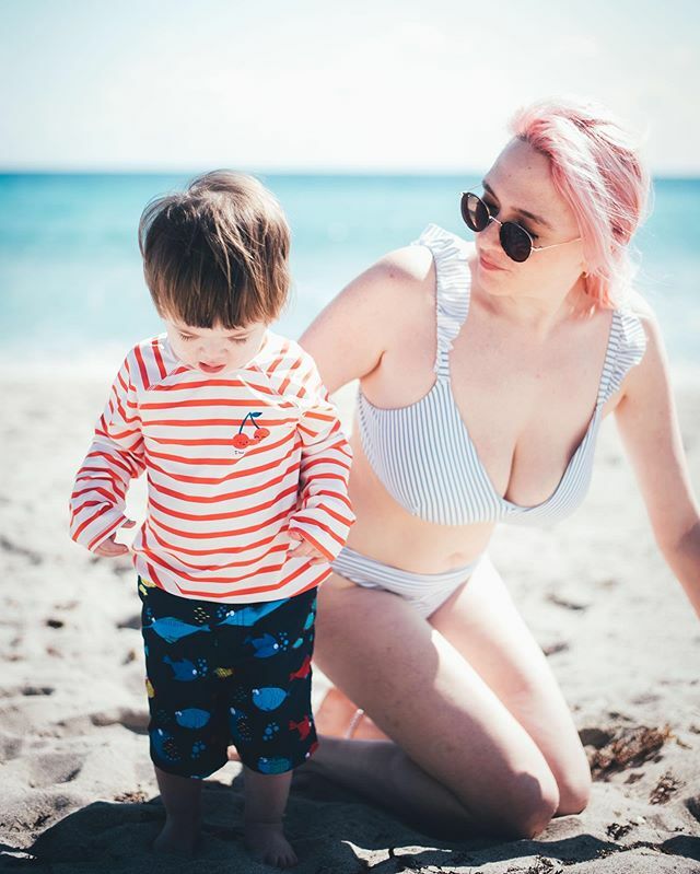 getting that last bit of vitamin sea #barbaraannlifestyle #oursonsterling #miamibeach ift.tt/2VOhi7N