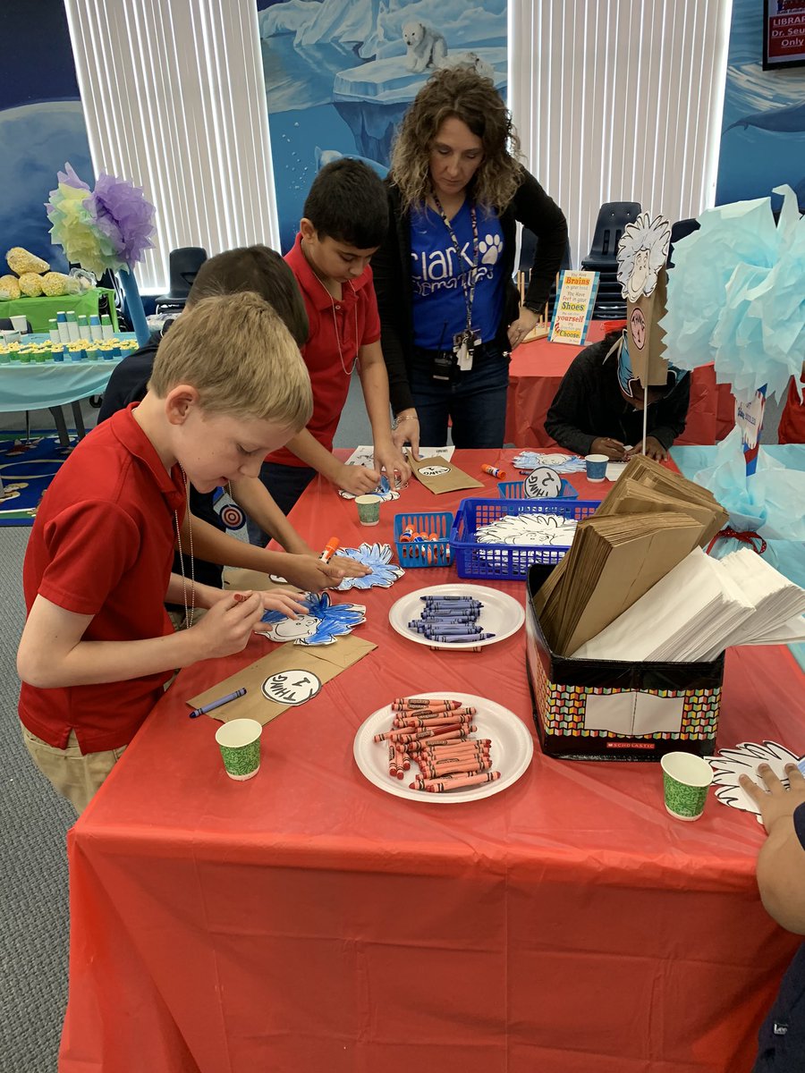 Great Dr Seuss Day at Clark! <a href="/HcpsTeach/">HCPSTeach</a> <a href="/hubofschool/">HCPS Library Media</a> <a href="/ClarkElemTampa/">H. Clark Elementary</a>