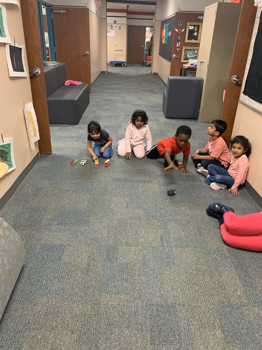 MrsHDotson's tweet photo. Let’s get going🛺🚜🚚🏎🚑🚒🚗!!!! Some things roll and some things slide! #thingsthatmove  #CISDlearns @LakesideCoppell #lakeside1920 #cisdearlychildhood https://t.co/aAhhDnf1RD