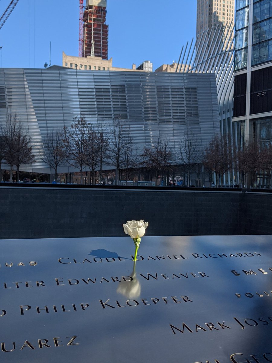 DuncNisbet's tweet photo. We're @Sept11Memorial the #ReflectingPools have the names of those who died around the perimeter. A rose is placed in the name when it's their birthday #Beautiful 😪 https://t.co/BYrLCjvqrf