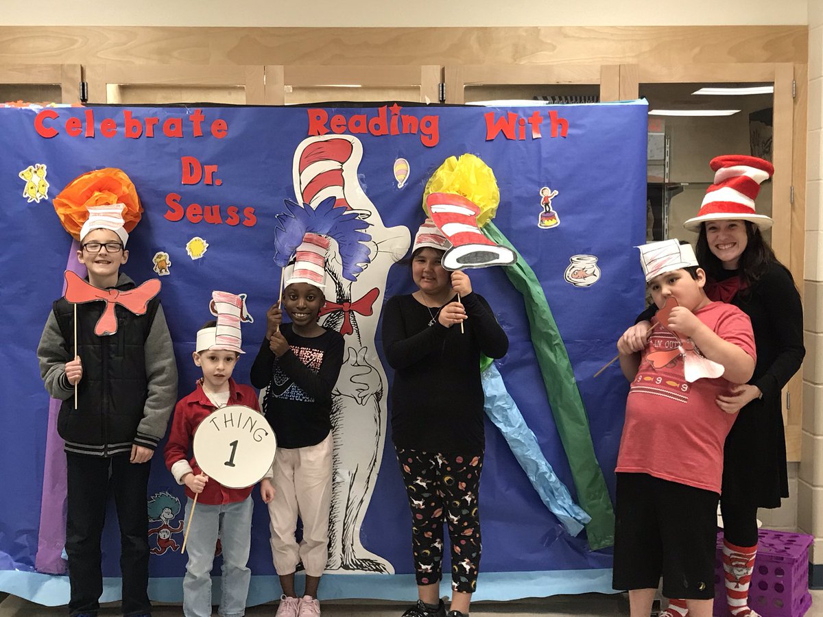 HeatherNolan631's tweet image. Cat in the Hat day! #ReadingAcrossAmerica #lifeinALE @NISDBOONE