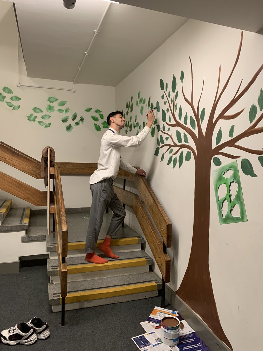 TeachTMcCartney's tweet photo. For #WorldBookDay2020 every child at @school21_uk will share their story/ sentence on a leaf. Our staff are so committed and creative ❤️ https://t.co/rtxvOEPUfu