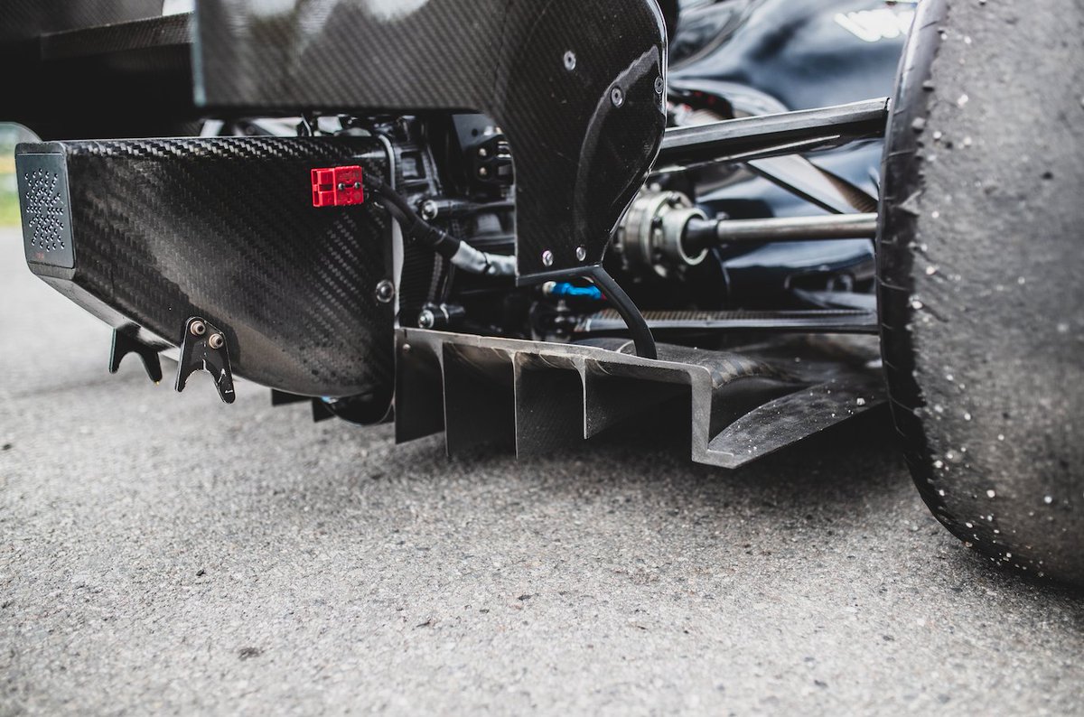 powerbytdf's tweet photo. Did we mention we like downforce? #powerbytdf #tdf1 #f1 #formula1 #aerodynamics https://t.co/4tDolKTvt0