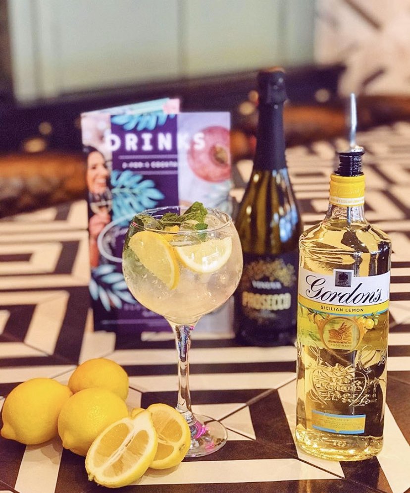 SlugTB's tweet photo. A new one for the Spritz family! 

🍋 The Sicilian Spritz 🍋 

Gordon’s Sicilian Lemon gin, St-Germain elderflower liqueur, lemon, mint, soda and Prosecco!

When life gives you lemons! Make a spritz! 

#cocktails #lemon https://t.co/bBaGIVB2Z5