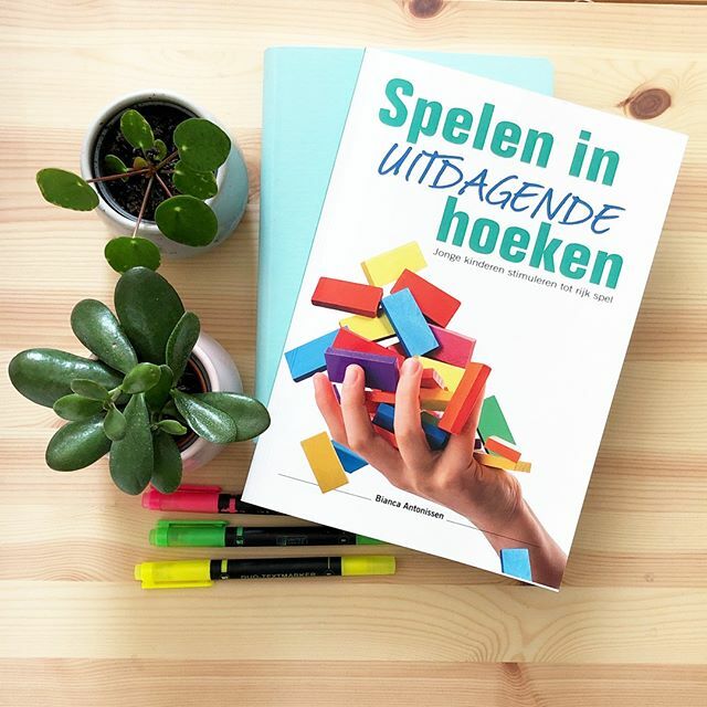 ift.tt/3auUEoW hoeverre varieert bij jou de inhoud van de vaste hoeken gedurende het schooljaar?⁠
⁠
Neem bijvoorbeeld de bouwhoek. Eerder deelde ik al 60 (!) tips voor materialen die je eenvoudig toe kunt voegen. En in mijn boek Spelen in uitdagende hoeken wijd ik …