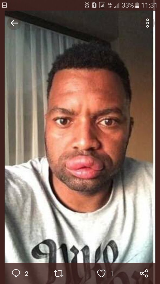 SnowMazibuko's tweet photo. Going in there and having to kiss every single one of them 😂😂😂💔 https://t.co/AQ9rlnyZgm