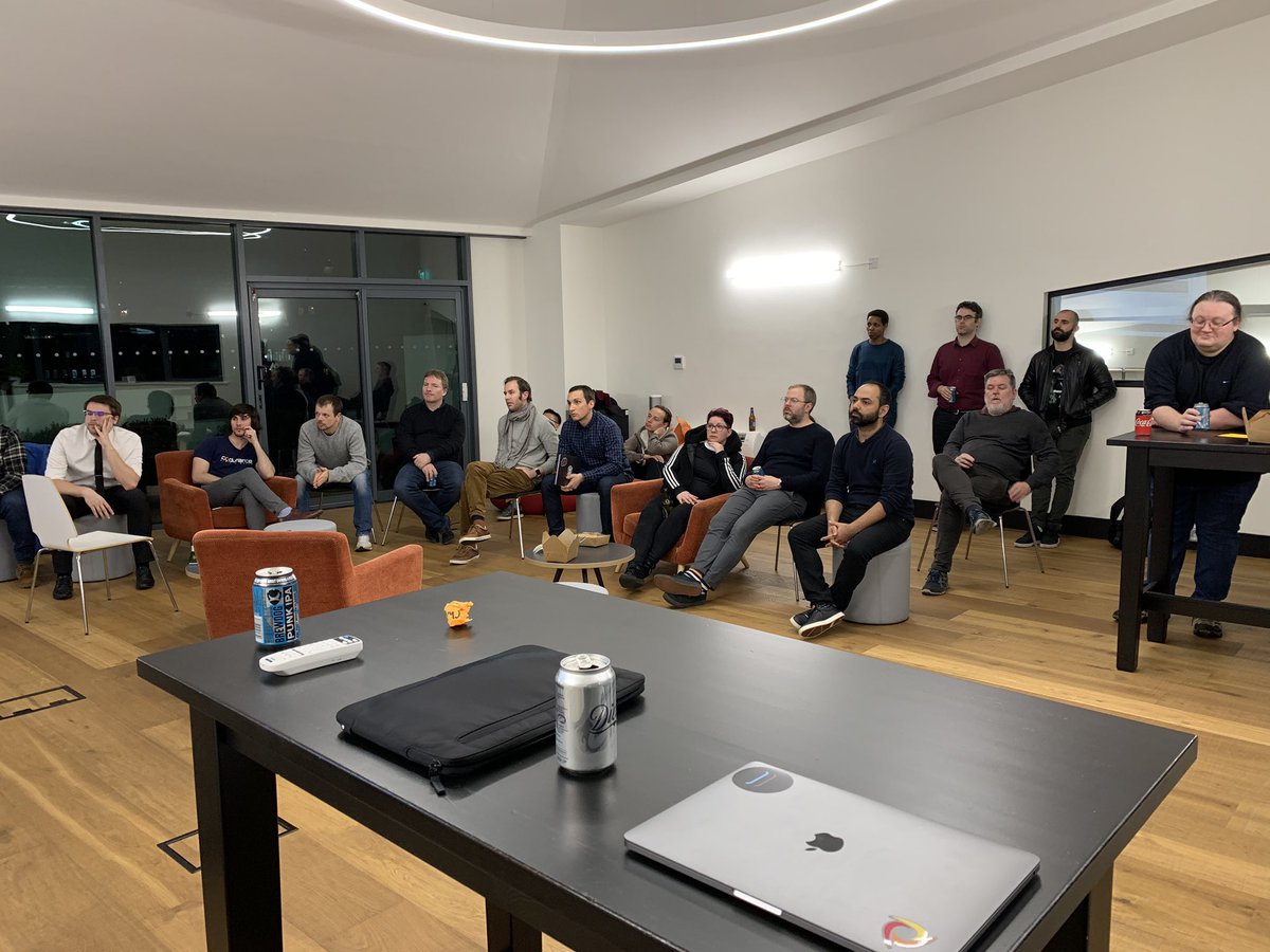 sandromancuso's tweet image. Starting our fortnight @codurance evening catch up. @alfredodev giving the first lightning talk.