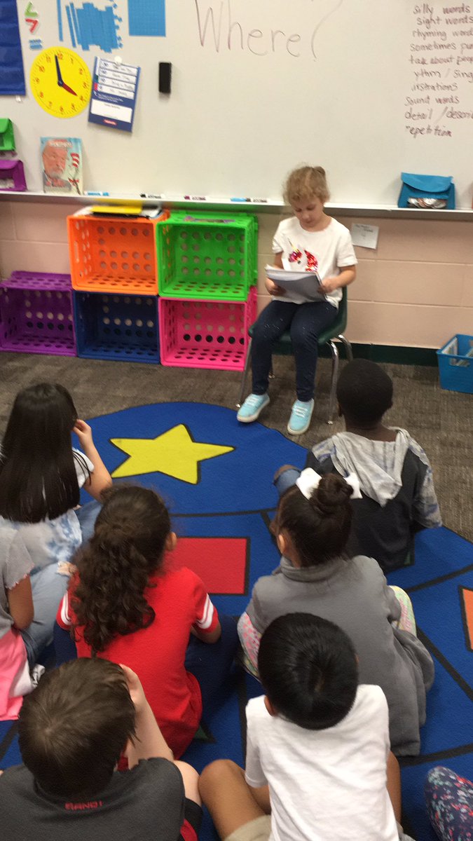 twin19's tweet photo. Students sharing their descriptive poems!@HumbleISD_HE https://t.co/jz0iw8ZxPG