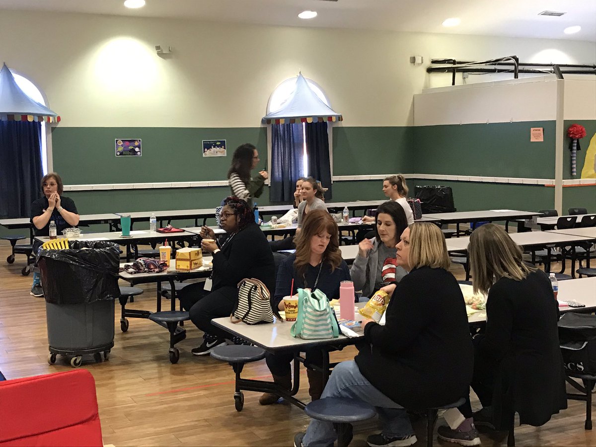 GotMollyMC's tweet photo. Scott County Schools Preschool empowering educators “Everything Worthwhile is Uphill” #earlychildoodmatters https://t.co/lLNuUVLrlN