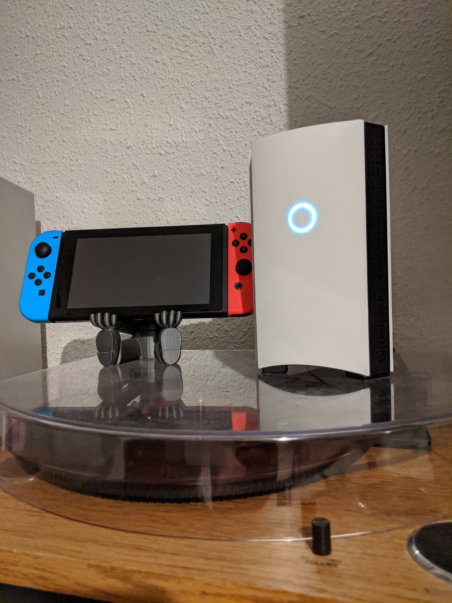 braindegeek's tweet photo. Paramétrage en quelques minutes, maintenant je dois brancher mes objets connectés sur le réseau créé par la #BitdefenderBox. On en parle très vite sur le blog 😊, bonne soirée les Brains. https://t.co/7KvgOIV6Kj