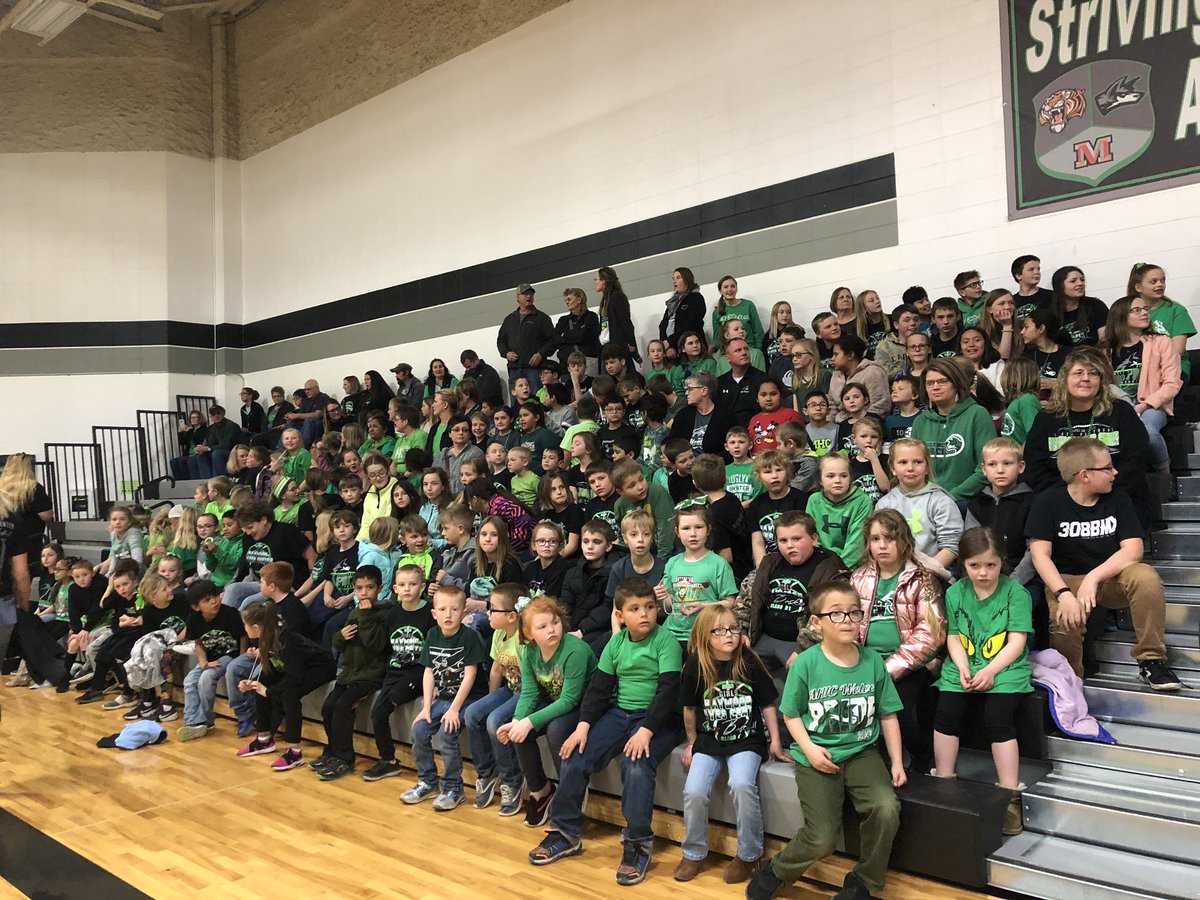 ashirley81's tweet photo. Cheering on our MHC Lady Wolves as they make their way to STATE! Good Luck Ladies! We are proud of you! #maywoodpride @MaywoodSchool #mhcladywolves https://t.co/61AWcOA5lY