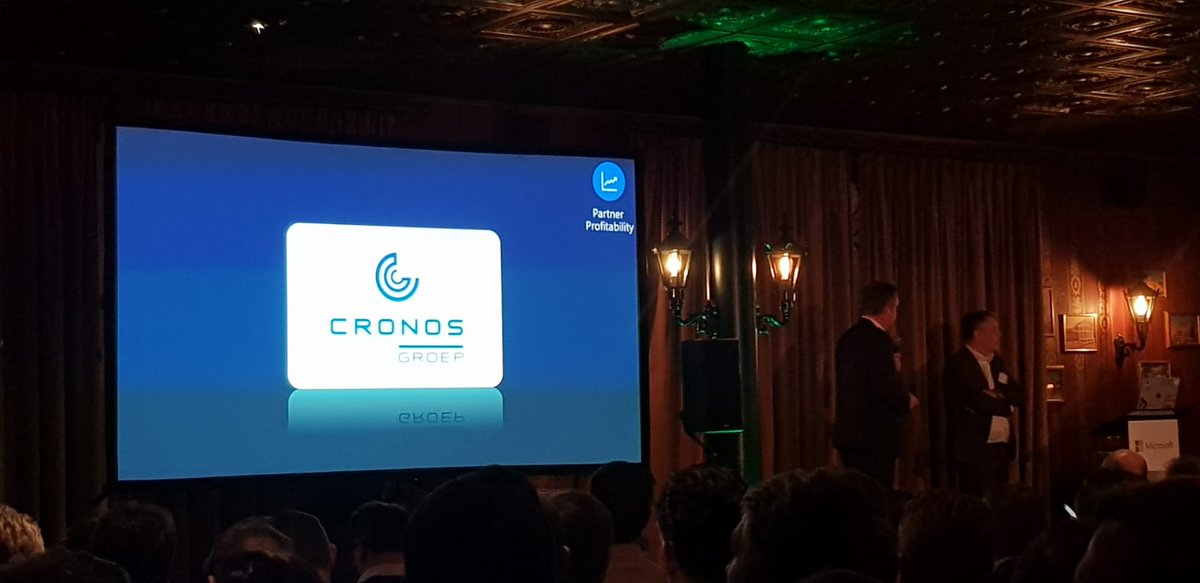 Arxus_Cloud's tweet photo. Eerlijk is eerlijk, als we op de @Microsoftbe Partner Summit genoemd worden als een van de toppartners, dan streelt dat toch een beetje onze ijdelheid. We gaan verder op de ingeslagen weg! #AzureFirst #WorkAtArxus https://t.co/eNLuJ3ehe6