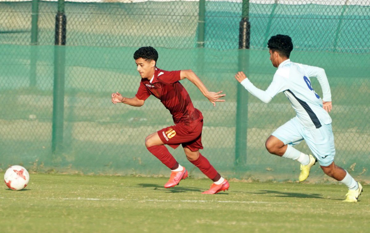 ALWAHDA_ACADEMY's tweet photo. تعادل الوحدة أمام فريق  بني ياس 1-1 في إياب كأس الناشئين تحت 17 عام وذلك مساء اليوم بملعب نادي بني ياس 🇱🇻

⚽️ مصطفى محمد 

#WHDFC https://t.co/LlT8JEf1Kw