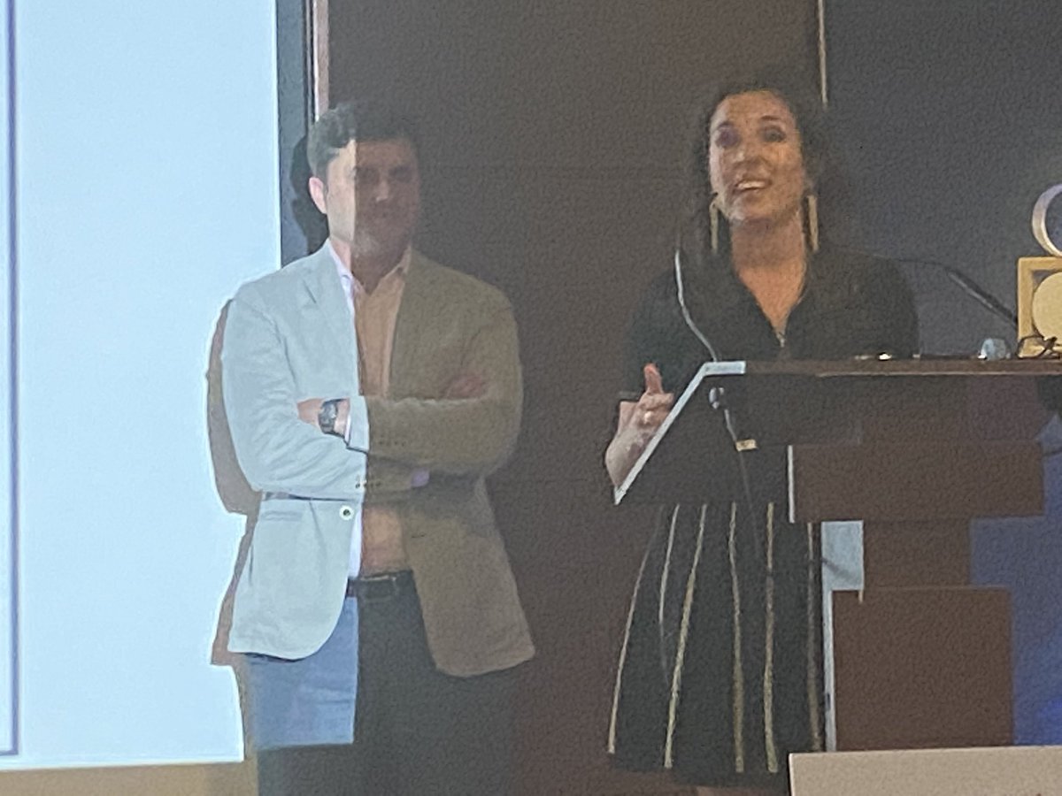 entidadPTV's tweet image. La gerente de @entidadPTV,
Manuela Pedraza, ha sido reconocida esta noche con uno de los #PremiosAMSELD, Premios Especial 8 de Marzo. El galardón es un premio tanto a su trayectoria profesional como su vertiente solidaria. @paternaempresas @AytoPaterna #paterna @FEPEVAL