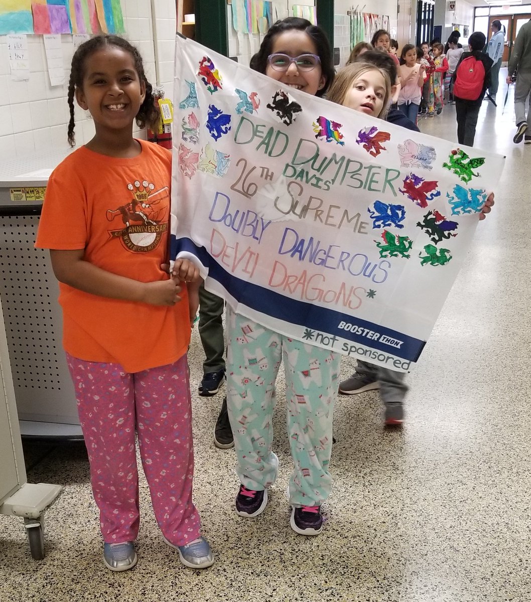 MsDavisFCPS's tweet photo. Our team is READY! #Boosterthon @FairfaxVillaES https://t.co/JBkXfCo41o