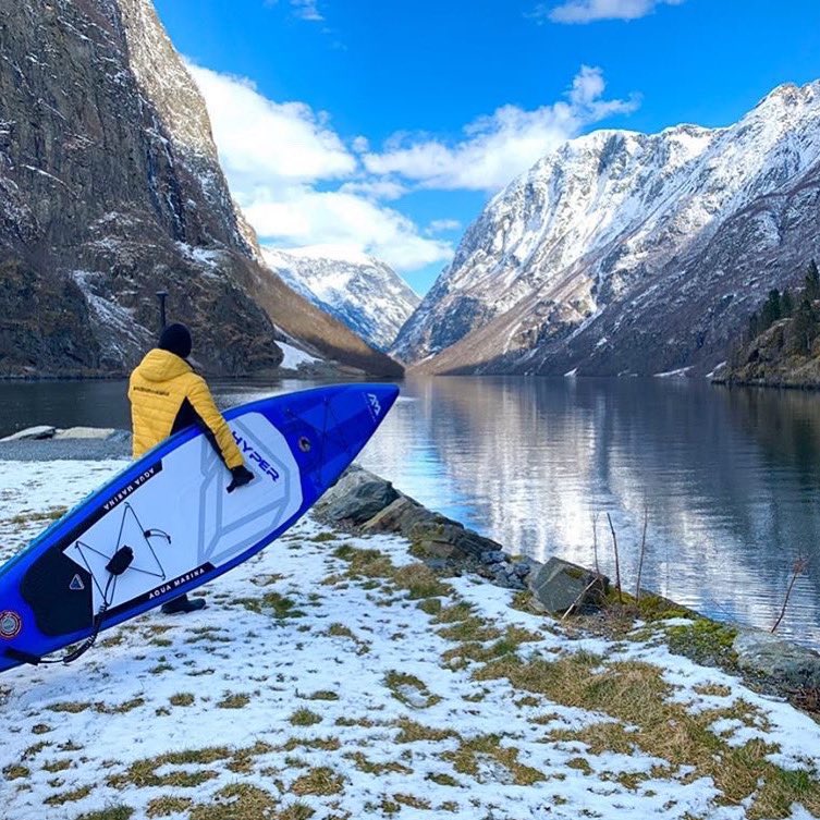 aquamarinasup's tweet photo. Descubre Sin Limites, just taking our breath away with their amazing SUP destinations as usual ๐๐๐ป #ultimateSUP #winterSUP #paddleboarding #winter #breathtaking https://t.co/IlqgDqx1X9