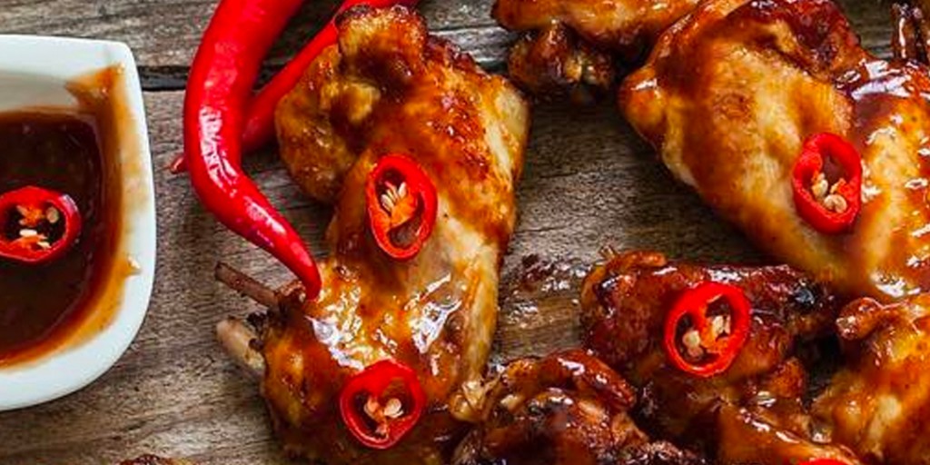 Portland Largest Wing Crawl hits BarrelRoom 3PM This Saturday! Get Wristbands at @welovepubcrawlsusa - FREE Wing Flight with Wristbands, FREE Swag and More! - Taste the new SurAmerica menu exclusively at BarrelRoom-21+ #portland #wingcrawl  #portlandsaturday #keepportlandweird