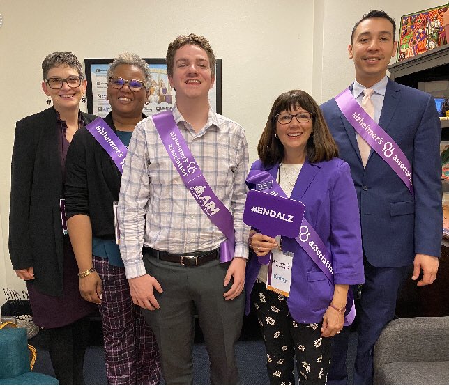 lisabcapp's tweet image. Thank you Senator Navarrette for your support to Senate Bill 1242 to gather data on Cognitive Decline and the impact of Caregiving in our work to #ENDALZ in Arizona. #AzLeg