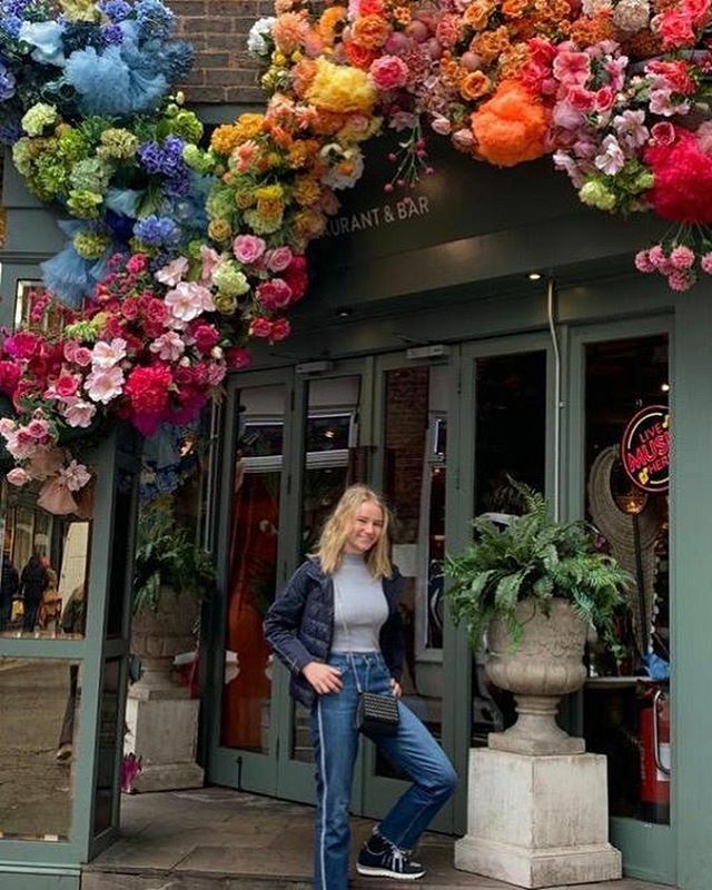 Westminster is blooming 💐 
Have you heard my latest song ? 
youtu.be/inKPSRKteYE