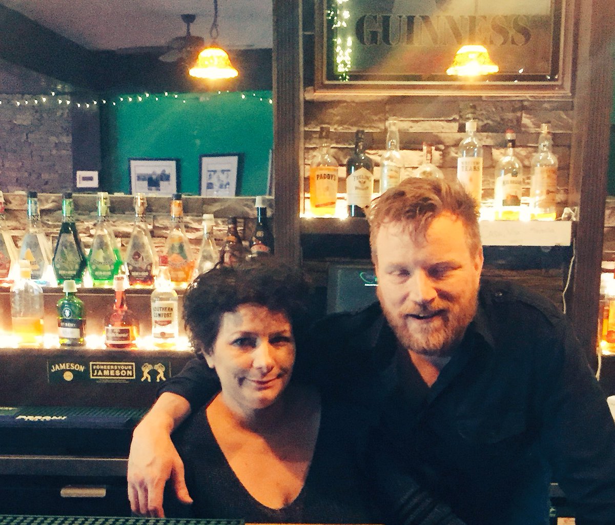 Erin's Pub tweet media