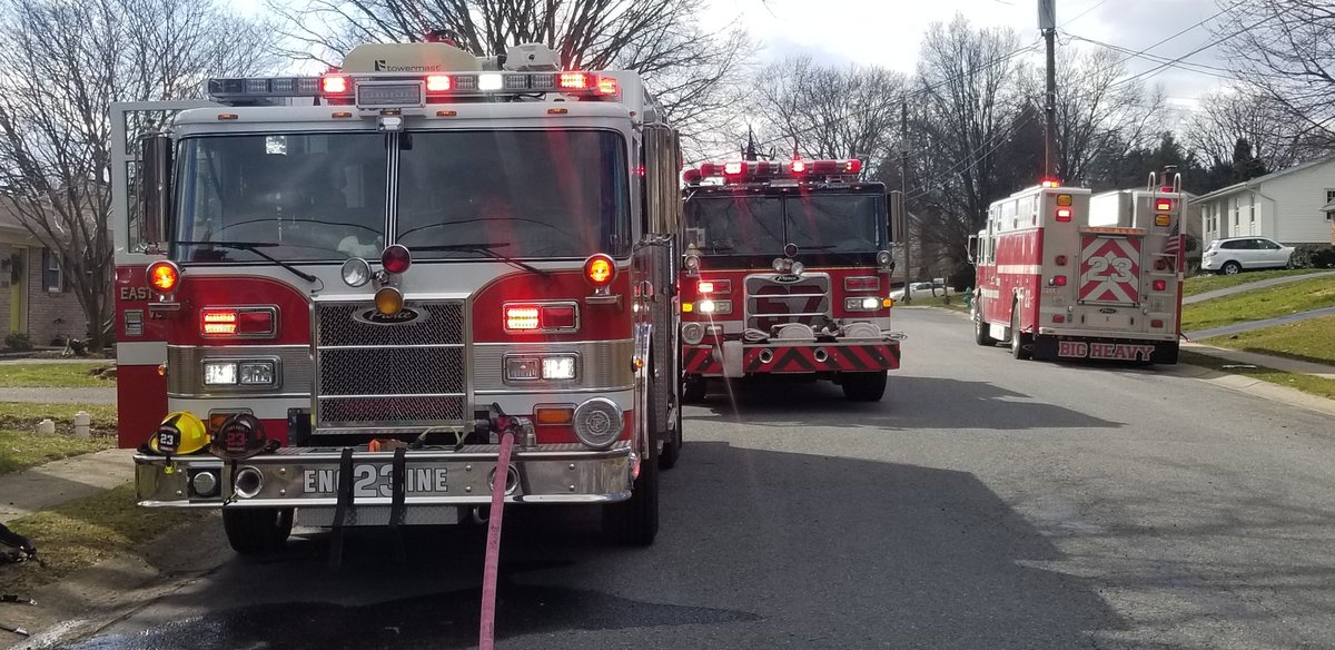 EP23FC's tweet photo. Engine 23, the Rescue and Squad handled these 2 cars that were on fire this afternoon in the 2500blk of Speckled Dr. Engine 67 assised. #23house https://t.co/UedJS84ujF