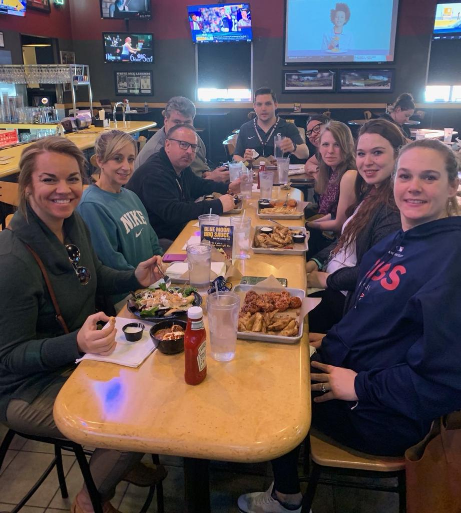 Thank you to all the teachers who joined us for our lunch and learn today. Awesome times! #lunchandlearn #Buffalowildwings #mortonpride #orgullomorton @CarolynWitters1 <a href="/natalie_perejda/">Natalie Perejda</a> @MsReyes1525