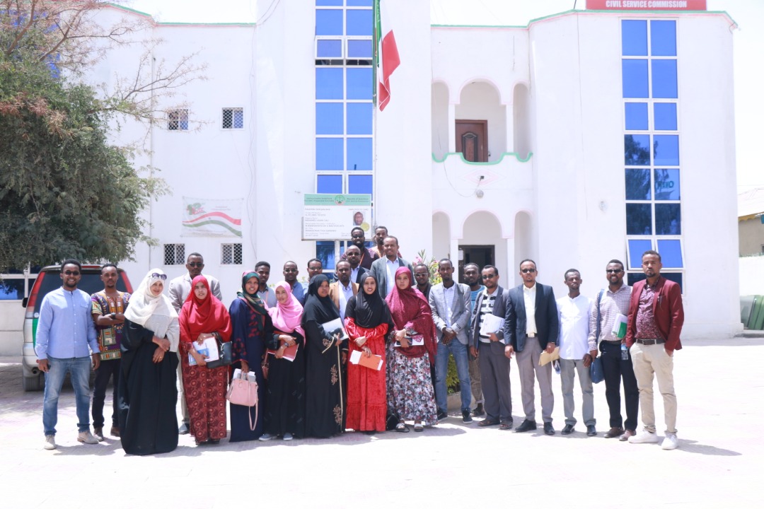 cabdirashed's tweet photo. The @WorldBank's  Talent Management Program targets critical positions at the managerial level &amp; in the areas of policy mngt &amp; HRM in selected Ministries &amp; Agencies. @slmesaf is one of the targeted ministries. Attended the TMP team's deployment session at the @CSCSOMALILAND https://t.co/IbCTFhKUZf