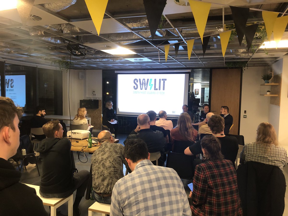 tomtaylortech's tweet photo. One of the better tech meet-ups I’ve been to and it’s about tech in the public sector @swlitbrs @RunwayEastBRS https://t.co/LN1PFpSNuz