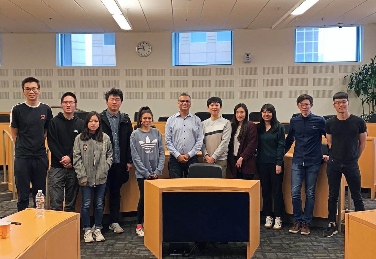 UCIrvine_MBA's tweet photo. Congrats to the winning Hackathon teams! Last weekend's Hackathon was organized by Professors Sanjeev Dewan, Tinting Nian and PhD student Jooho Kim. The competitors built mock Airbnb-style websites! #MerageMSBA #MerageLife #DigitallyDriven https://t.co/hhoL5FesI3