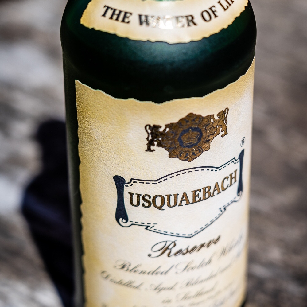 TheUsquaebach's tweet image. Butter Cookies. Whole Grain Bread. Wild Flower Honey. Baked Pear and that's just the nose.

#usquaebach #scotchwhisky #wateroflife #whisky