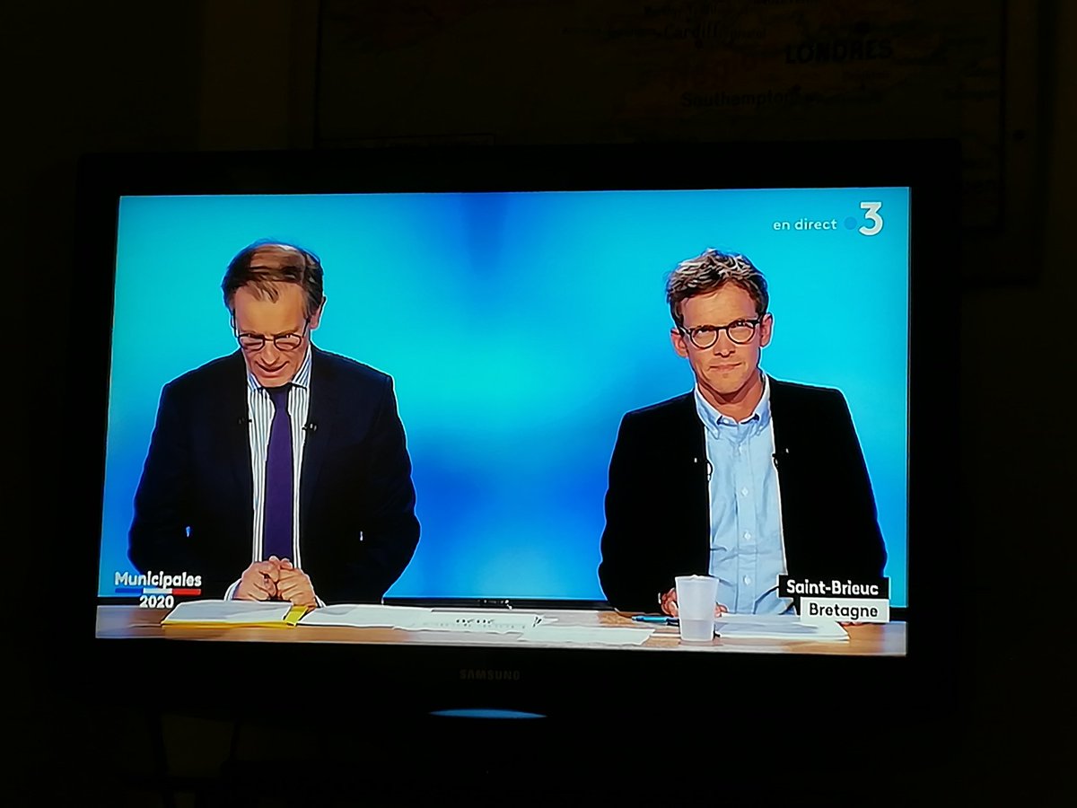 Le beau gosse <a href="/MoisonFBA/">Johan Moison 🌞</a> dans ma télé 👍😁😁😁😁