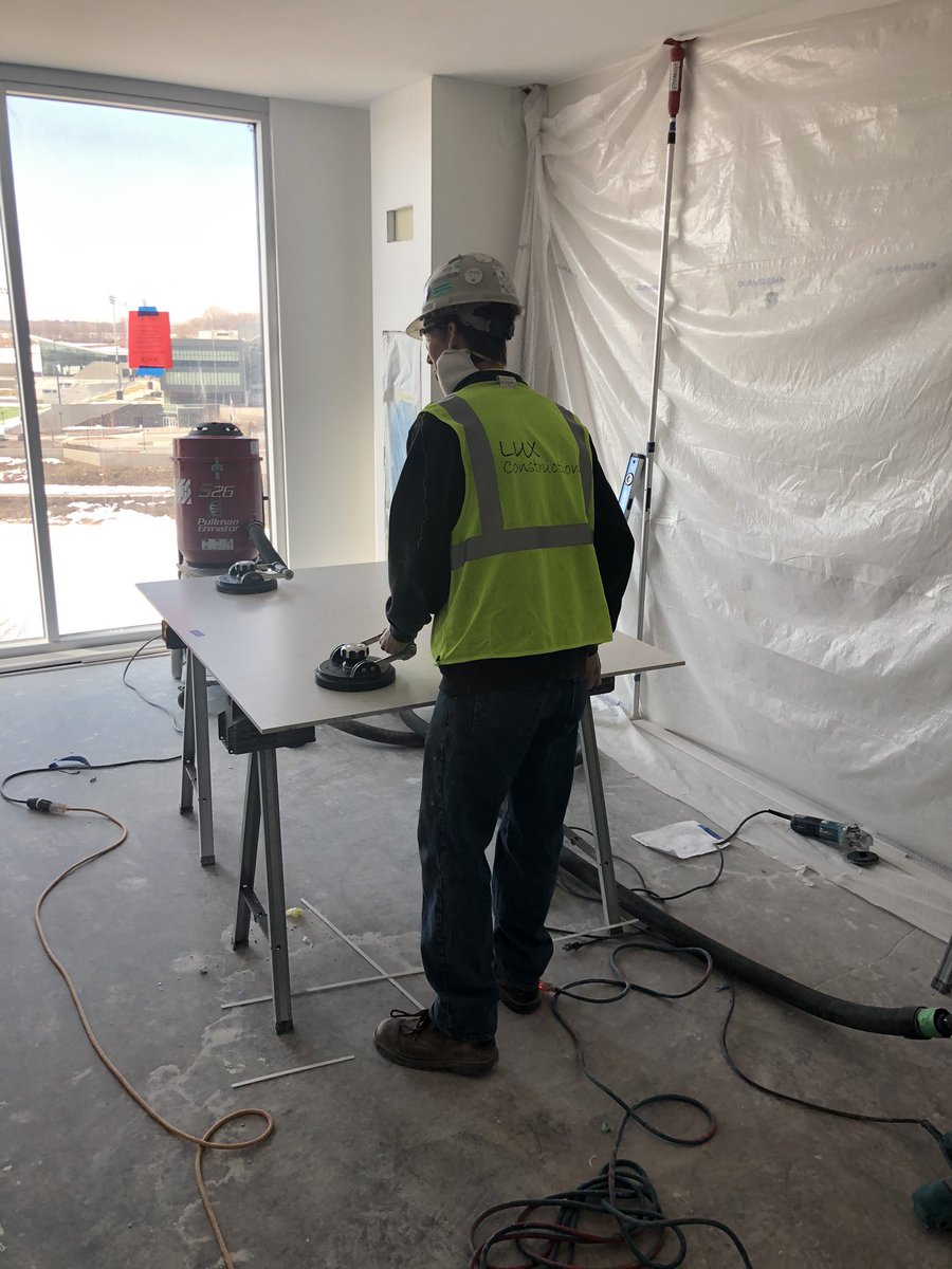 luxconst's tweet image. Things are moving along great installing the Cambria shower surrounds and counters at Viking Lakes Hotel👍