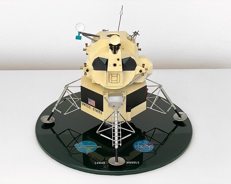 Moonpans's tweet image. An original Grumman LM contractors model built by Precise Models

Just added to the Moonpans website
moonpans.com/models/Grumman…

#spacemodels