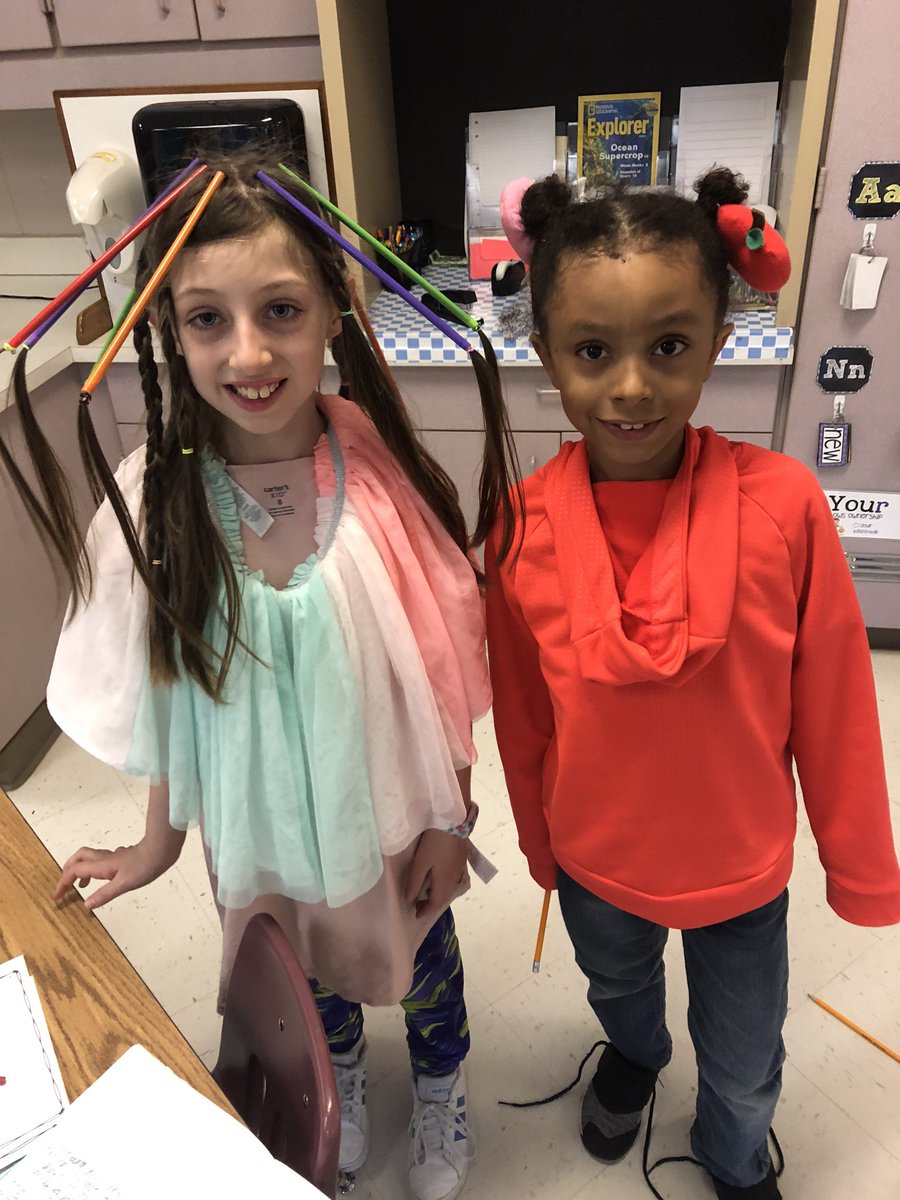 MaryDansky's tweet photo. Wacky Wednesday sure was wacky with these crazy hair styles! @PHMschools https://t.co/2PUWdIoOJg