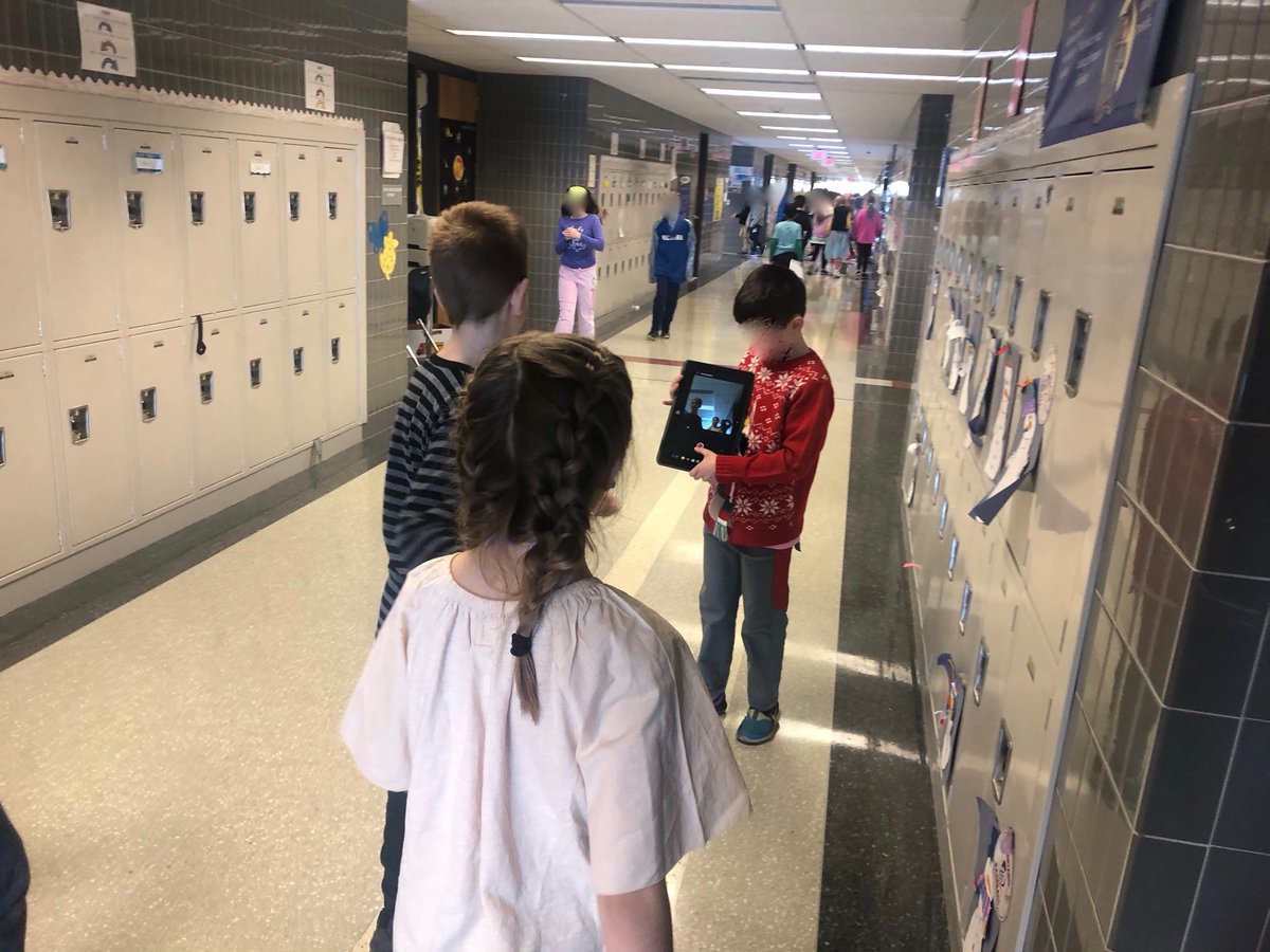 It's a #goosechase on this Wacky Wednesday!