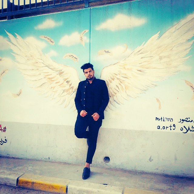 طولج 
عيونج 
ضحكتج 
مستحاج 
ذني ماخلني اعيش ابراحتي 💔